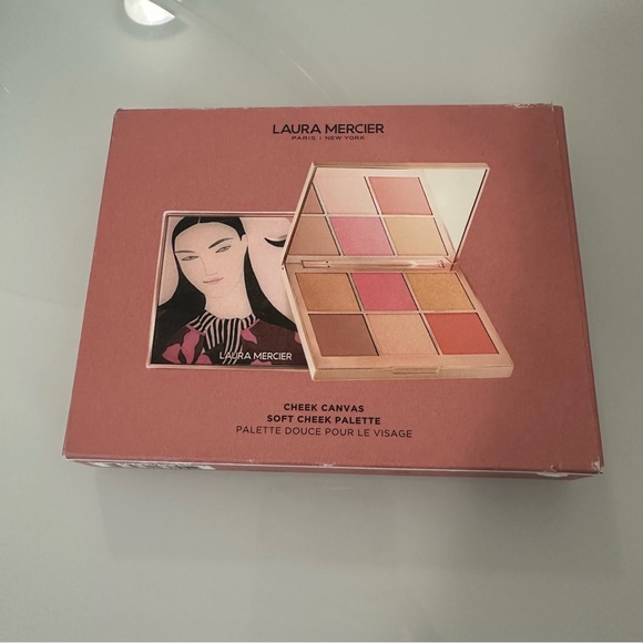 Laura Mercier Cheek Canvas Soft
Cheek Palette nwt - Picture 3 of 3